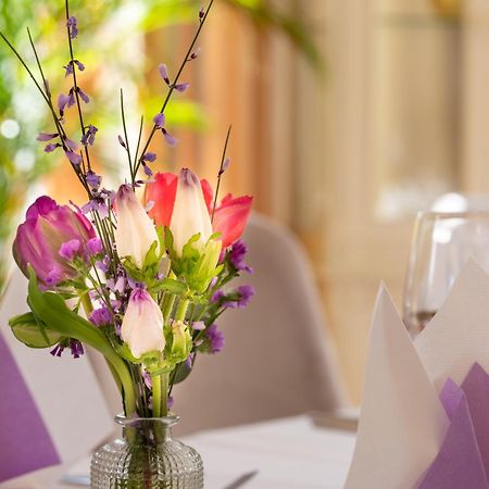 ויארנהים Hotel-Restaurant Central Am Koenigshof מראה חיצוני תמונה
