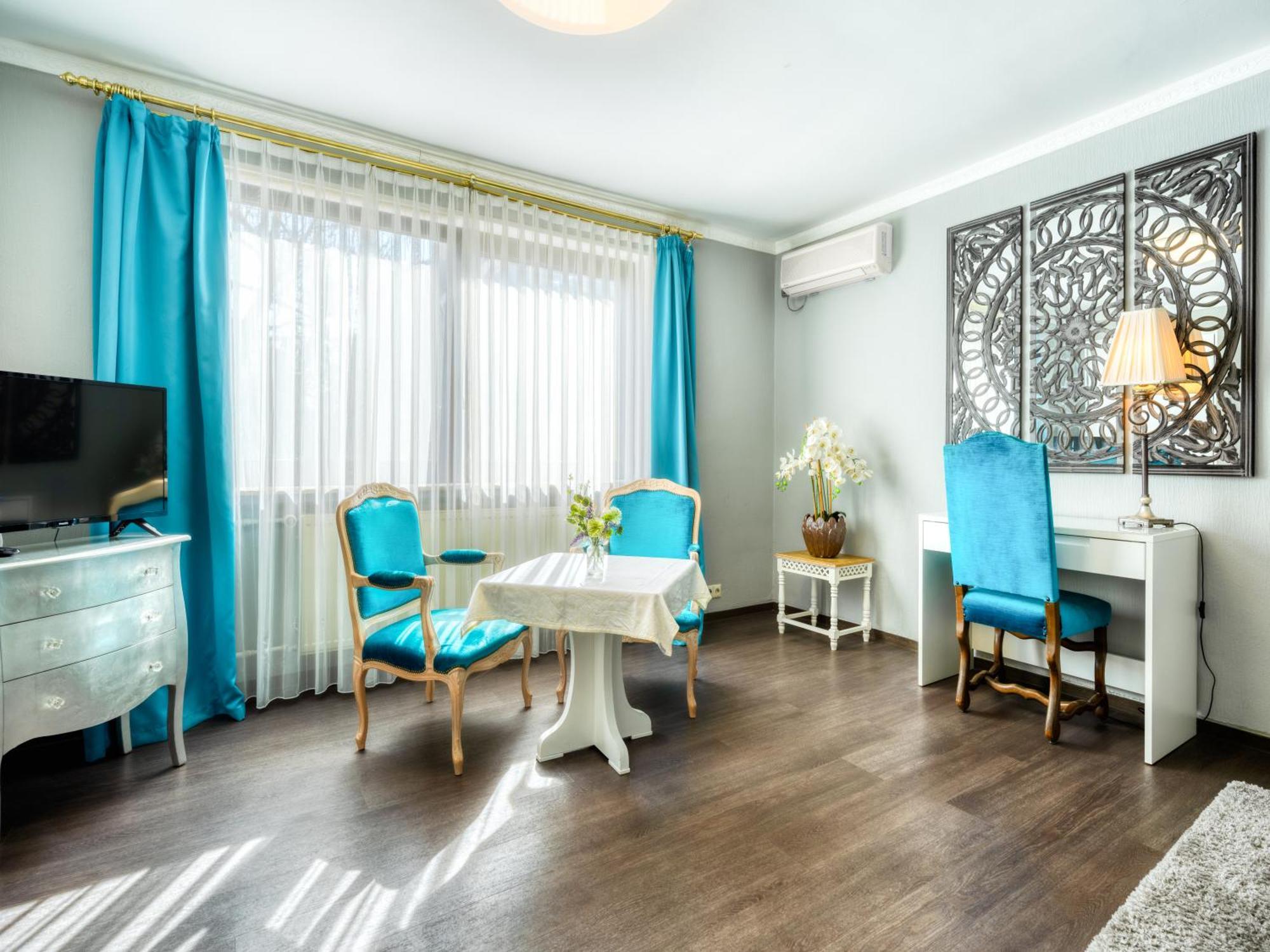 ויארנהים Hotel-Restaurant Central Am Koenigshof מראה חיצוני תמונה