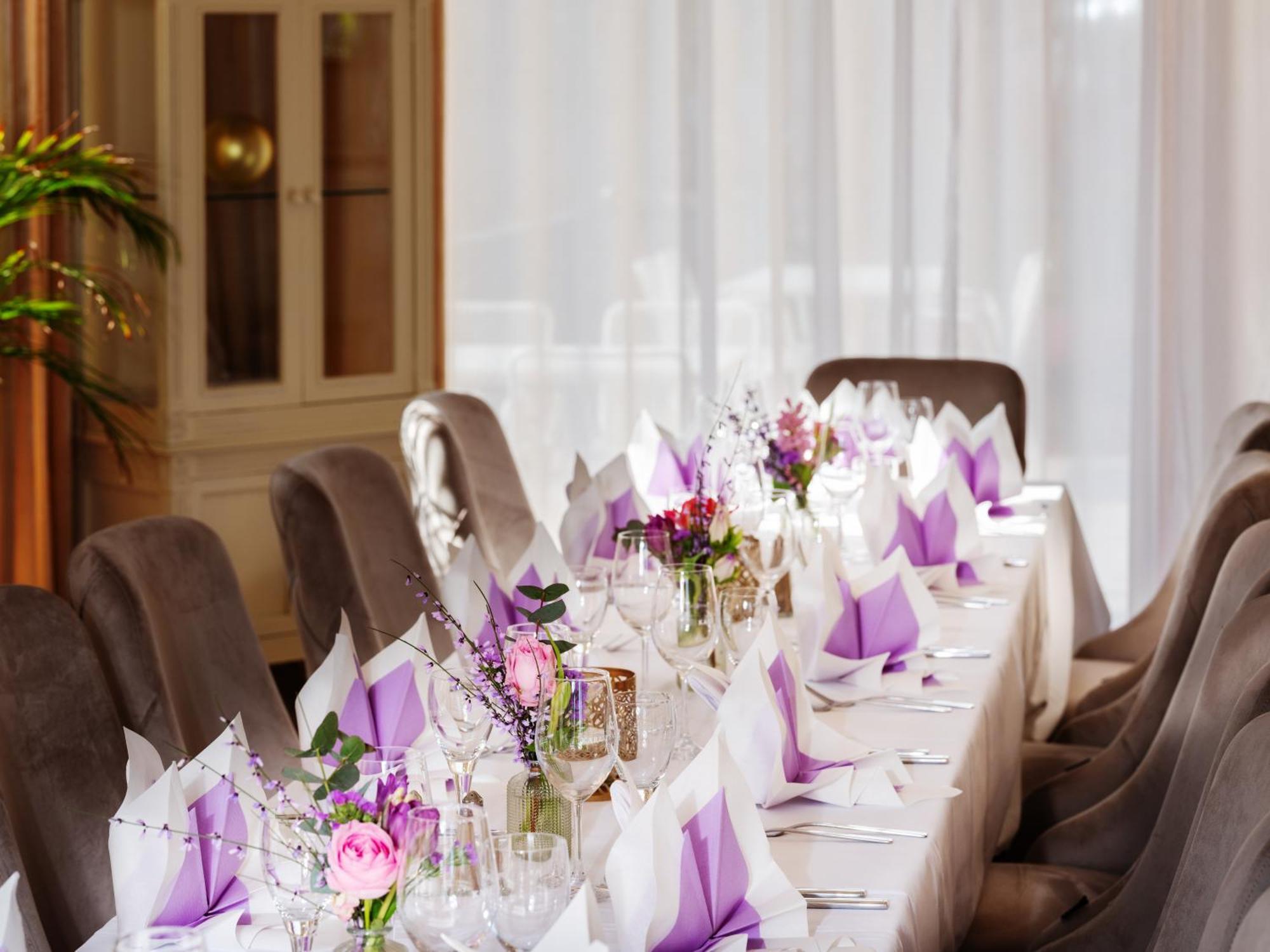 ויארנהים Hotel-Restaurant Central Am Koenigshof מראה חיצוני תמונה