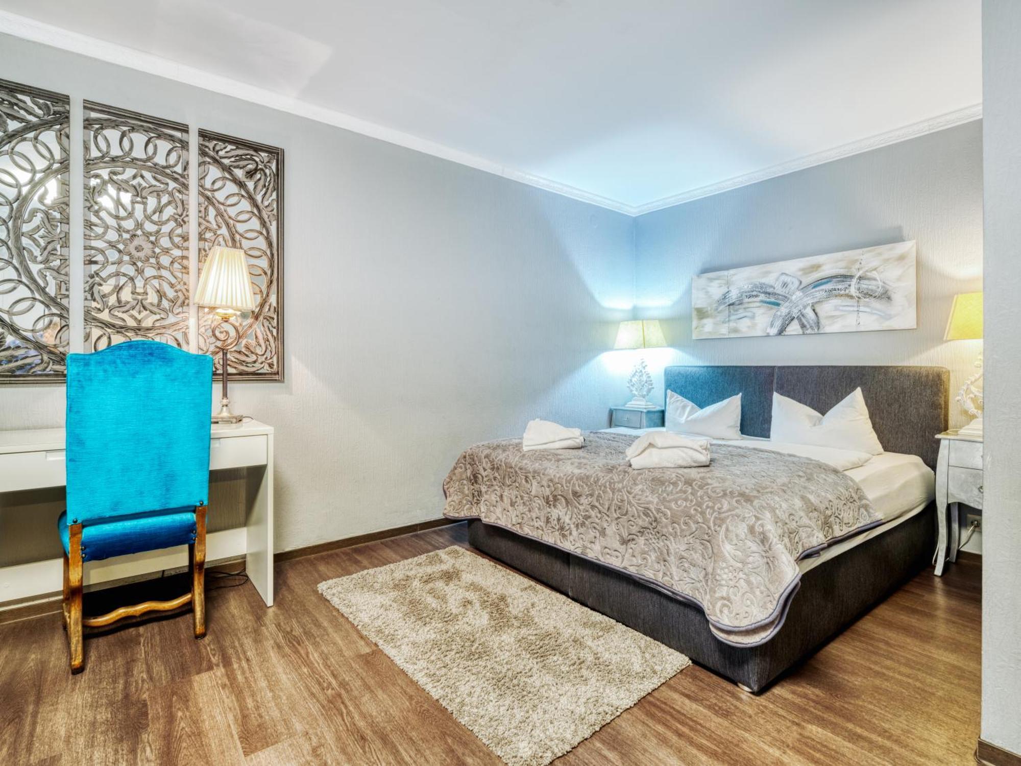 ויארנהים Hotel-Restaurant Central Am Koenigshof מראה חיצוני תמונה